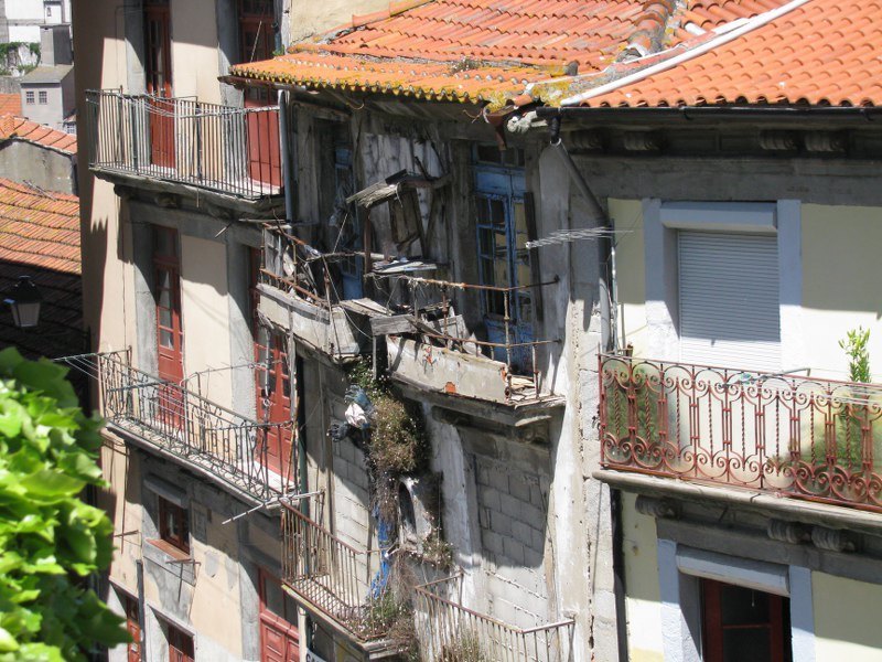 Verwaarloosd huis in Porto