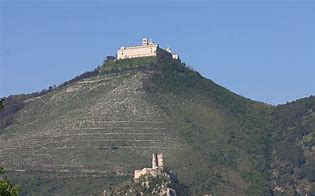 Monte Cassino boven op de berg